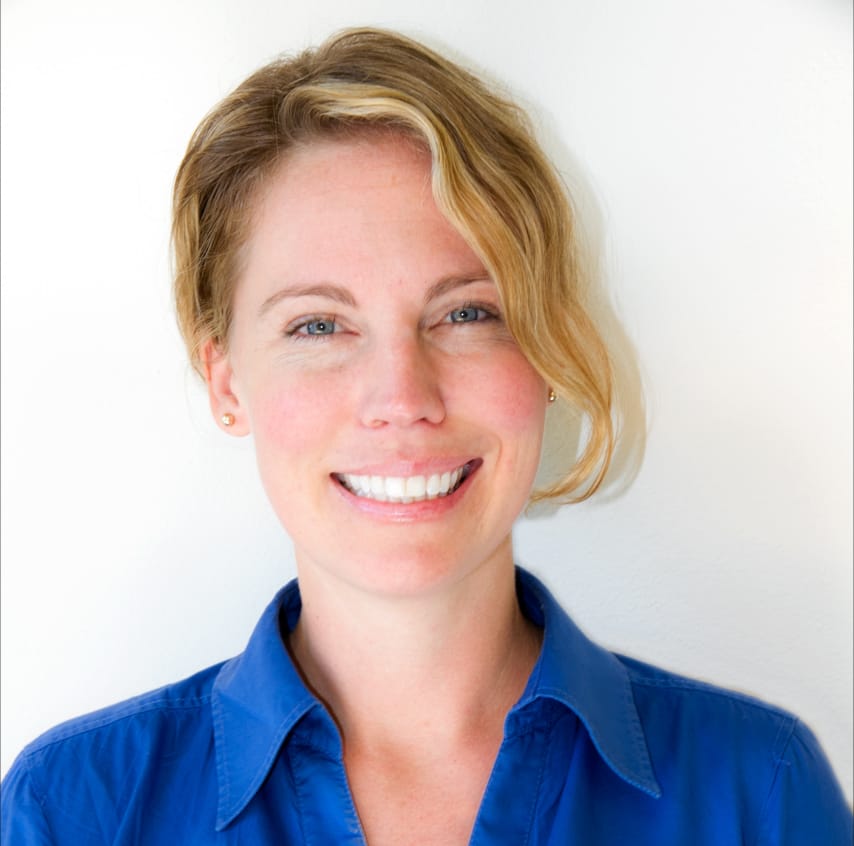 Dr Jacqueline Thomas